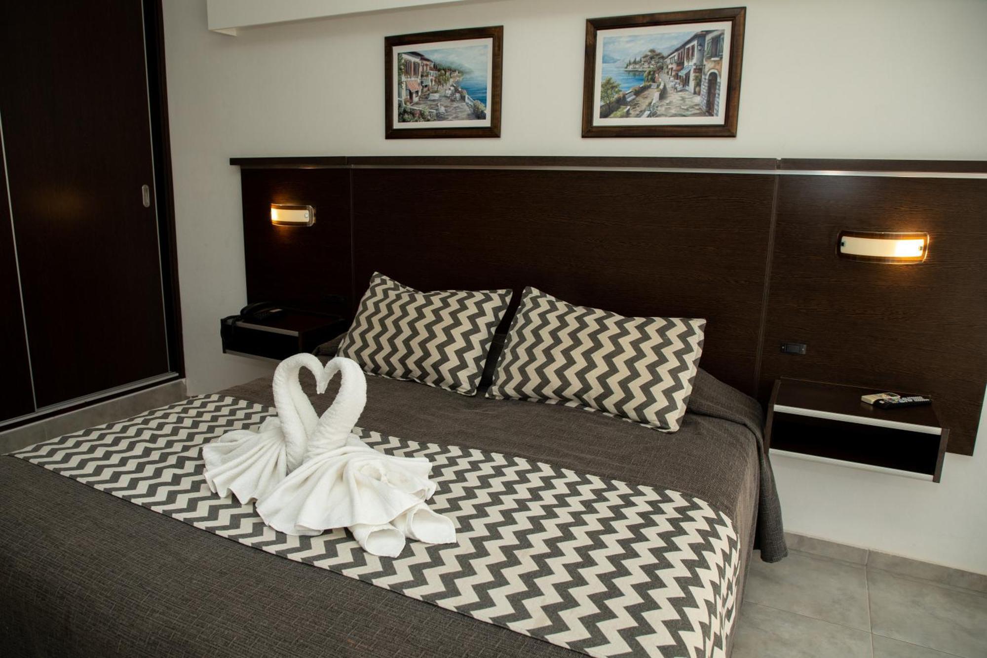 Villa La Font Apart Hotel & Spa Villa Carlos Paz Bagian luar foto